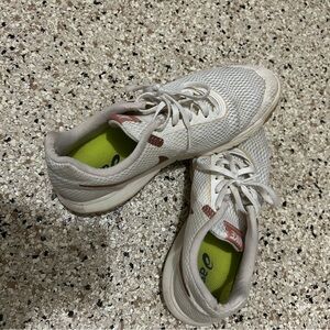 Nike Mesh Sneakers in White and Pink